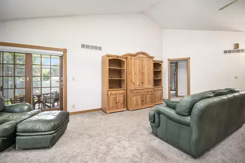 Living - 575 Invicta, Niles, MI 49120 photo 3 of 4