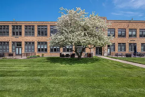 2214 S State #108, Saint Joseph, MI 49085