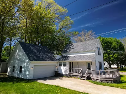 134 W Sheridan, Fremont, MI 49412