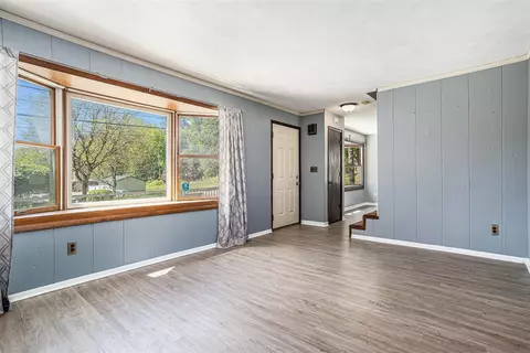 Living - 105 North, Marshall, MI 49068 photo 2 of 3