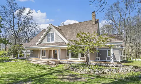 1040 Sargent, Ada, MI 49301