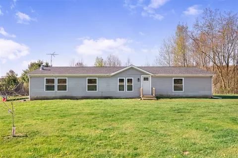 3311 5 Mile, Sears, MI 49679