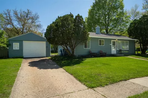 2933 Cimarron, Kalamazoo, MI 49004