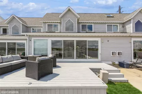 257 Shoreview #9, Saint Joseph, MI 49085