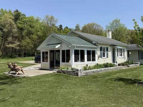 1926 Cooper, Quincy, MI 49082