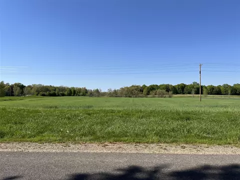 48 Th Ave, Hartford, MI 49057