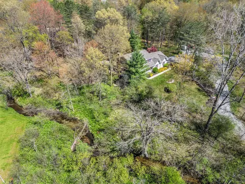 View/Area - 930 Mccabe, Ada, MI 49301 photo 3 of 5