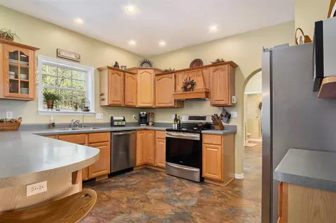 Kitchen - 930 Mccabe, Ada, MI 49301 photo 1 of 3