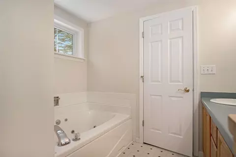 Bath - 930 Mccabe, Ada, MI 49301 photo 3 of 4