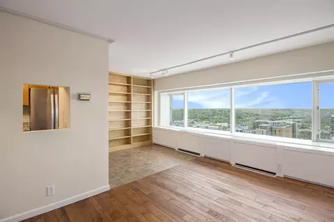555 E William #25I, Ann Arbor, MI 48104