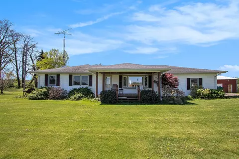32867 Middle Xing, Dowagiac, MI 49047