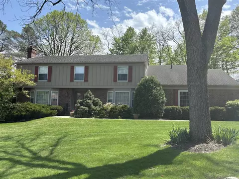 458 Steeple Chase, Bloomfield Hills, MI 48304