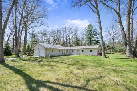 8607 Cochise, Howard City, MI 49329