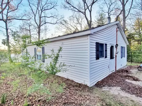 6581 N Evergreen, White Cloud, MI 49349