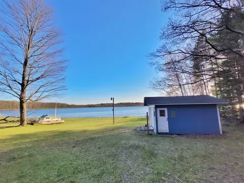 6581 N Evergreen, White Cloud, MI 49349 photo 13