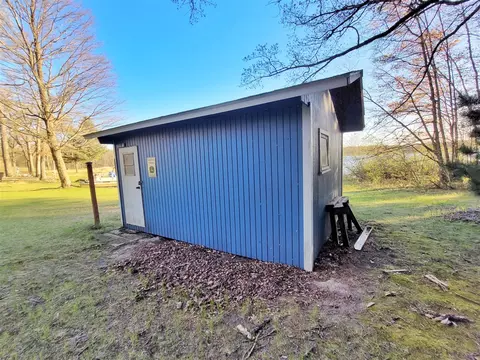 6581 N Evergreen, White Cloud, MI 49349 photo 14