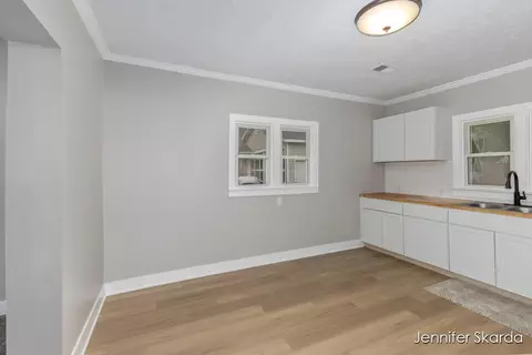 522 S Front, Belding, MI 48809 photo 10