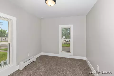 522 S Front, Belding, MI 48809 photo 16