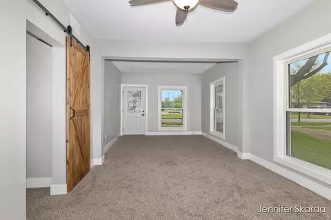 522 S Front, Belding, MI 48809 photo 4
