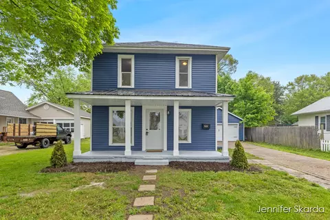 522 S Front, Belding, MI 48809