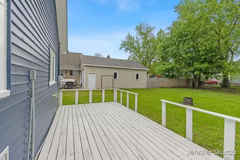522 S Front, Belding, MI 48809 photo 18