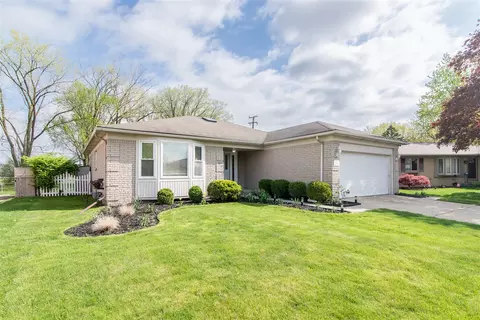 28166 Acacia, Livonia, MI 48154