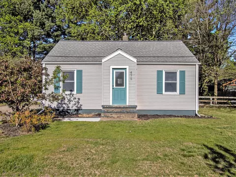 475 Park, Wayland, MI 49348