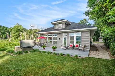 28845 Northern Blf, Gobles, MI 49055
