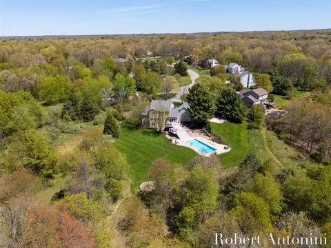 7707 Forest, Rockford, MI 49341