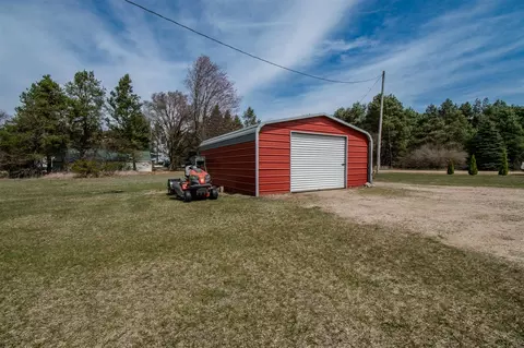 3150 S Miller, Sidney, MI 48885 photo 3