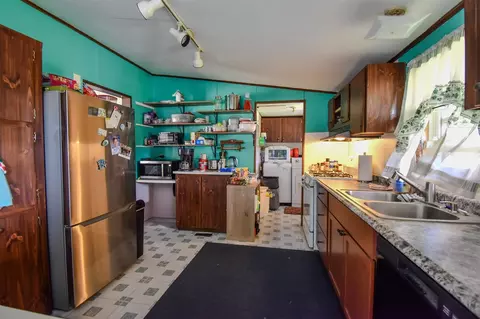 3150 S Miller, Sidney, MI 48885 photo 5