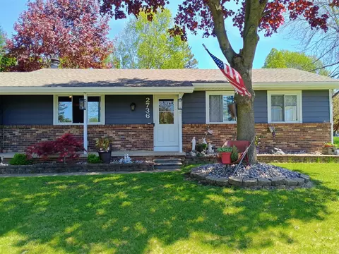2736 Gilbert, Lansing, MI 48911 photo 2