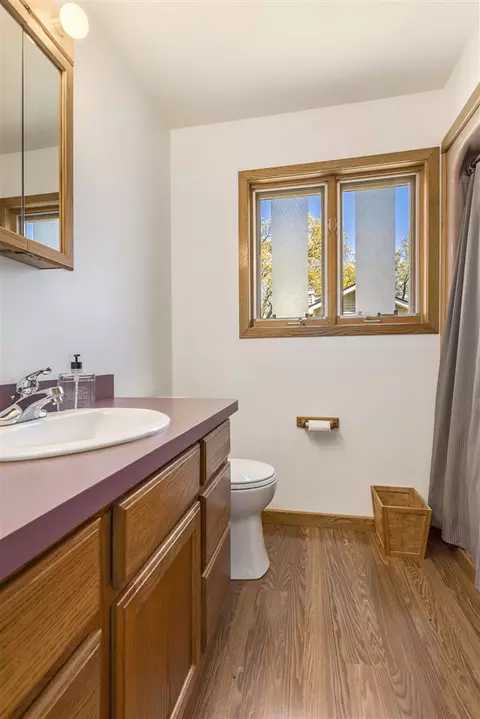 Bath - 5044 Schrah, Munith, MI 49259 photo 2 of 2