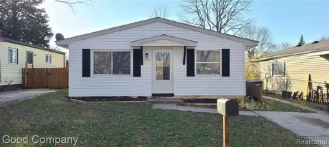 157 W Beverly, Pontiac, MI 48340