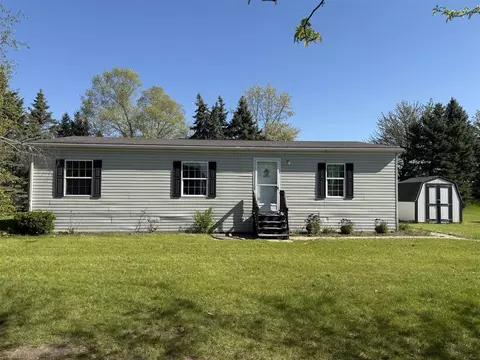 360 E Tuttle #8, Ionia, MI 48846