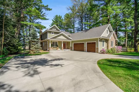 2910 N Wilson, Sanford, MI 48657