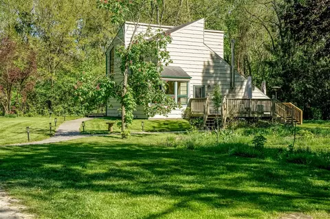 8020 Mason, Whitmore Lake, MI 48189