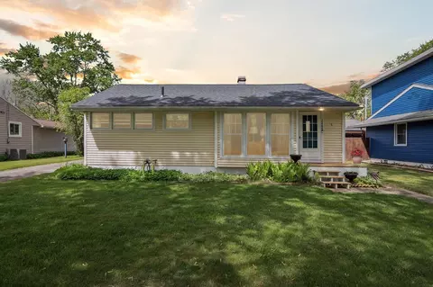 2404 Dawn, Jackson, MI 49203 photo 2