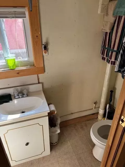 Bath - 8038 W Hemlock, Baldwin, MI 49304 photo 1 of 2