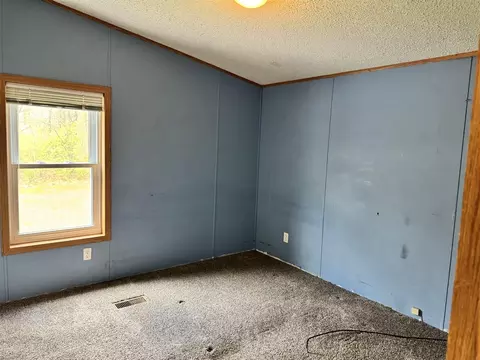 Bedroom - 11126 Opel Dr, Jerome, MI 49249 photo 2 of 3