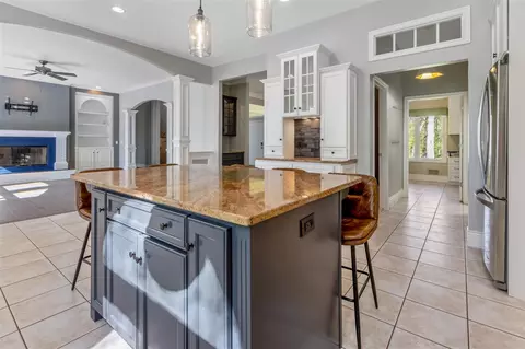 Kitchen - 10139 Augusta Vly, Ada, MI 49301 photo 3 of 3
