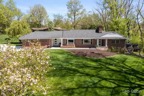 2220 Omena, Grand Rapids, MI 49506