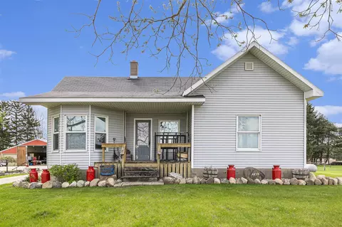6024 Warner, Middleton, MI 48856