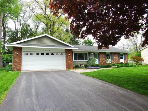 2672 Wildemere, Kalamazoo, MI 49009