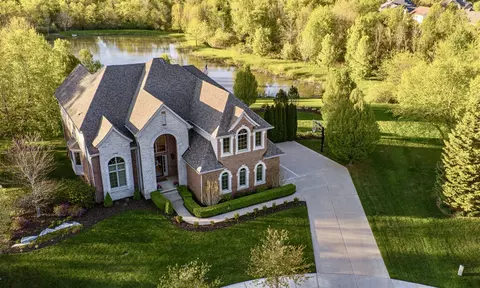26930 Victory, South Lyon, MI 48178