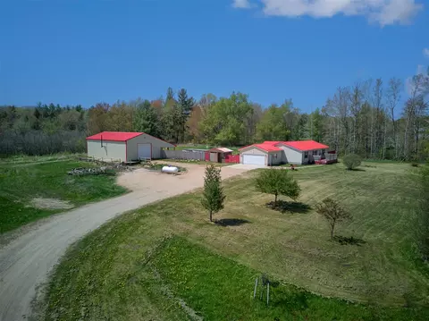 10753 S Hawkins, Reed City, MI 49677