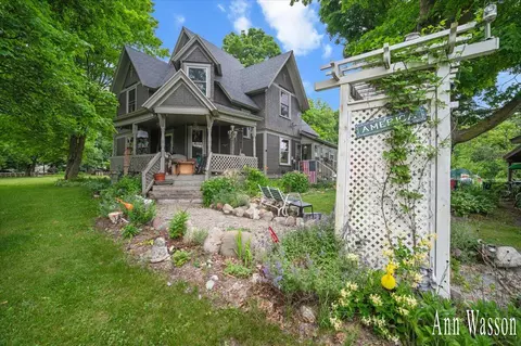 6951 S Vickeryville, Sheridan, MI 48884