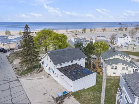 101 Prospect, Grand Haven, MI 49417