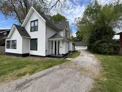 190 E Michigan, Three Rivers, MI 49093 photo 2