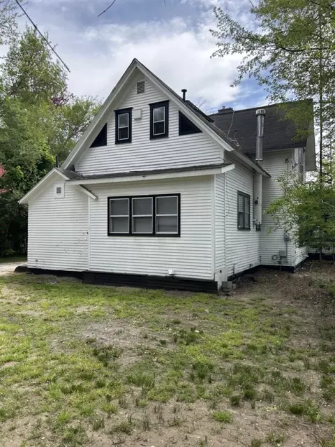 190 E Michigan, Three Rivers, MI 49093 photo 4